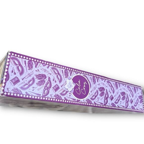 Barbie Inspiring Women Doll, Celia Cruz Queen of Salsa in Red Lace Dress - Picture 7 of 16